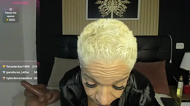 Snapshot of summer_night_ chatting on 27, 2, 2025 summer night  online show from 27, 2, 2025