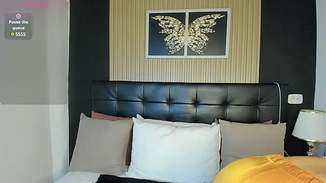 Snapshot of summer_night_ chatting on 3, 3, 2025 summer night  online show from 3, 3, 2025