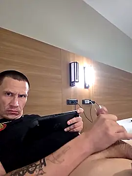 Hatchetwound6969 online show from 19, 3, 2026