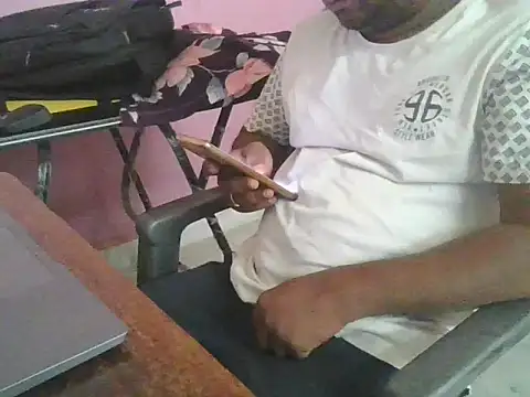 Snapshot of ITGuyhyd chatting on 7, 3, 2026 ITGuyhyd online show from 7, 3, 2026