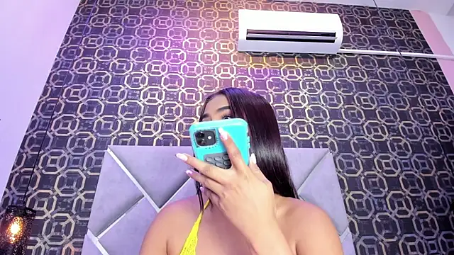 Snapshot of CherryBlossom23 chatting on 3, 12, 2025 CherryBlossom23 online show from 3, 12, 2025