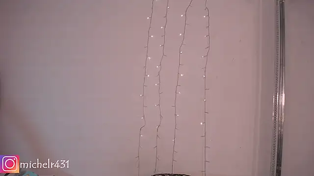 Mia  reys online show from 11, 1, 2025