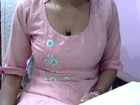 Snapshot of momo_lov chatting on 29, 12, 2024 momo lov online show from 29, 12, 2024