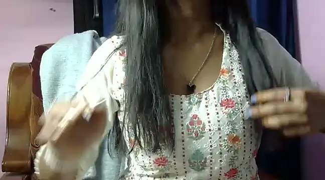 Snapshot of momo_lov chatting on 20, 1, 2025 momo lov online show from 20, 1, 2025