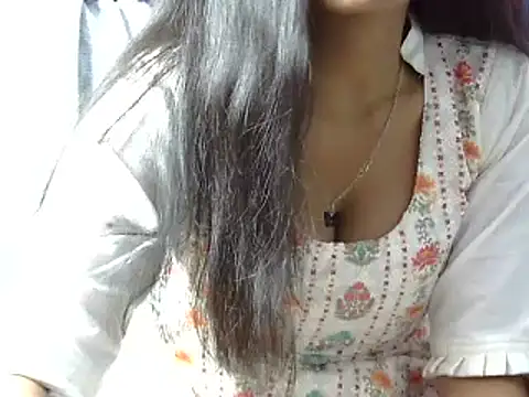 Snapshot of momo_lov chatting on 20, 1, 2025 momo lov online show from 20, 1, 2025