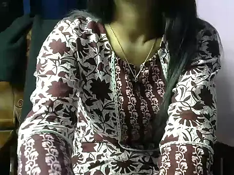 Snapshot of momo_lov chatting on 27, 1, 2025 momo lov online show from 27, 1, 2025