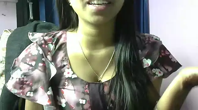 Snapshot of momo_lov chatting on 13, 2, 2025 momo lov online show from 13, 2, 2025