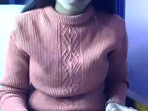 Snapshot of momo_lov chatting on 16, 2, 2025 momo lov online show from 16, 2, 2025