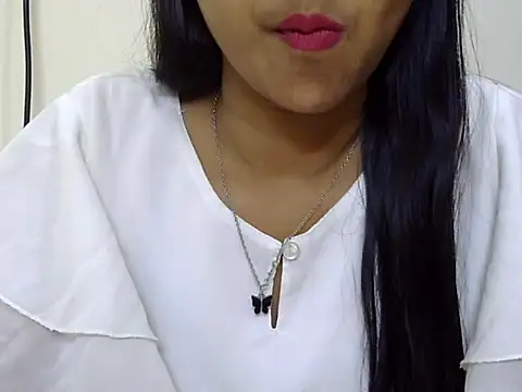 Snapshot of momo_lov chatting on 19, 3, 2025 momo lov online show from 19, 3, 2025