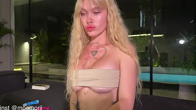 Snapshot of Golden_Aline chatting on 2, 2, 2026 Golden Aline online show from 2, 2, 2026