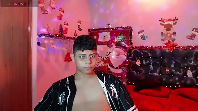 Snapshot of Wiiliam_20 chatting on 5, 12, 2024 Wiiliam 20 online show from 5, 12, 2024