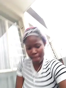 PerfectionBerrie online show from 10, 2, 2025