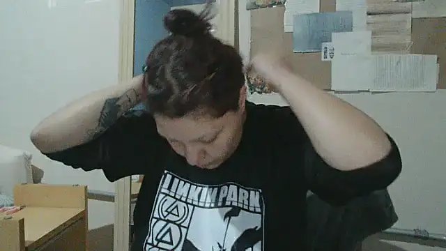 Snapshot of bbyedarling chatting on 15, 10, 2025 bbyedarling online show from 15, 10, 2025