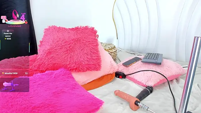 EmmaCrush online show from 7, 3, 2025