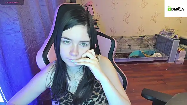 Snapshot of Crazy_forest_fairy chatting on 16, 10, 2025 Crazy forest fairy online show from 16, 10, 2025