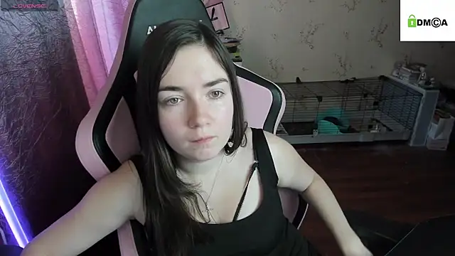 Snapshot of Crazy_forest_fairy chatting on 18, 10, 2025 Crazy forest fairy online show from 18, 10, 2025