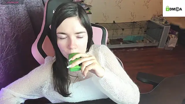 Snapshot of Crazy_forest_fairy chatting on 23, 10, 2025 Crazy forest fairy online show from 23, 10, 2025