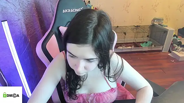 Snapshot of Crazy_forest_fairy chatting on 15, 7, 2026 Crazy forest fairy online show from 15, 7, 2026