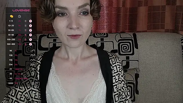 Snapshot of TinaWince chatting on 11, 7, 2026 TinaWince online show from 11, 7, 2026