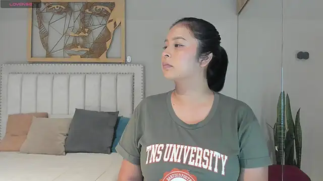  alaiasmile  online show from 6, 1, 2025