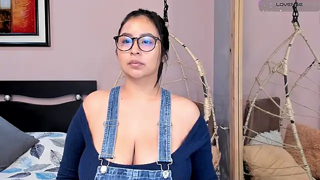  alaiasmile  online show from 5, 10, 2025