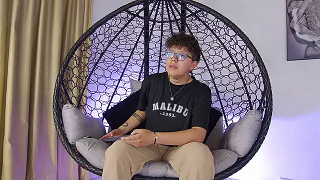 alex noa online show from 12, 5, 2026