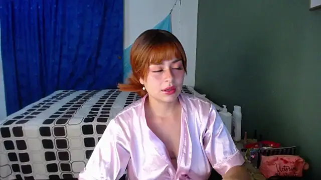 Snapshot of kitty_d chatting on 13, 12, 2024 kitty d online show from 13, 12, 2024