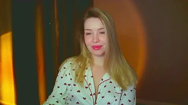 Snapshot of mia_raspberrie chatting on 26, 12, 2024 mia raspberrie online show from 26, 12, 2024