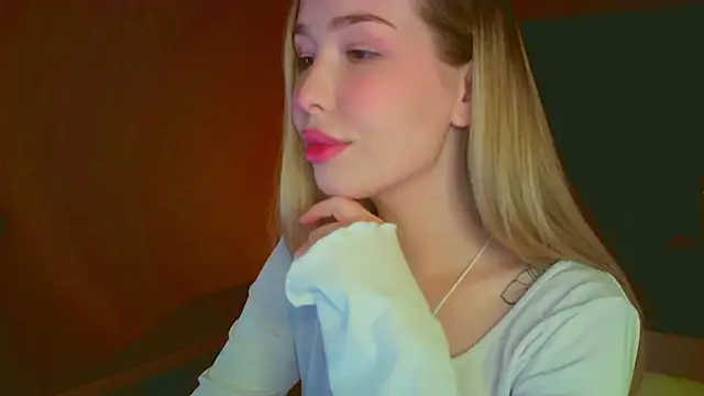 Snapshot of mia_raspberrie chatting on 29, 1, 2025 mia raspberrie online show from 29, 1, 2025