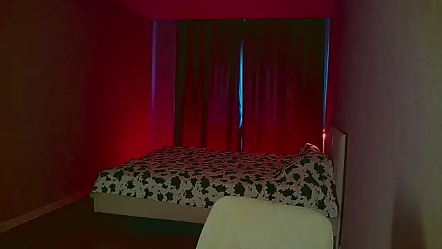 Snapshot of mia_raspberrie chatting on 16, 3, 2025 mia raspberrie online show from 16, 3, 2025