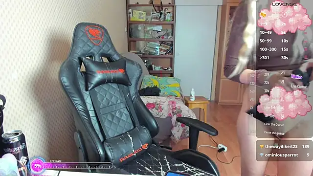 Snapshot of cutieMila chatting on 27, 11, 2025 cutieMila online show from 27, 11, 2025