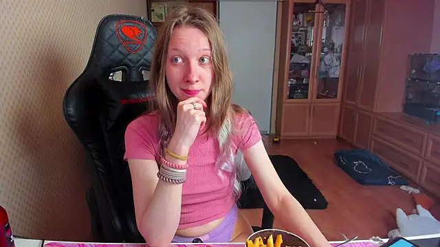 Snapshot of cutieMila chatting on 10, 2, 2026 cutieMila online show from 10, 2, 2026