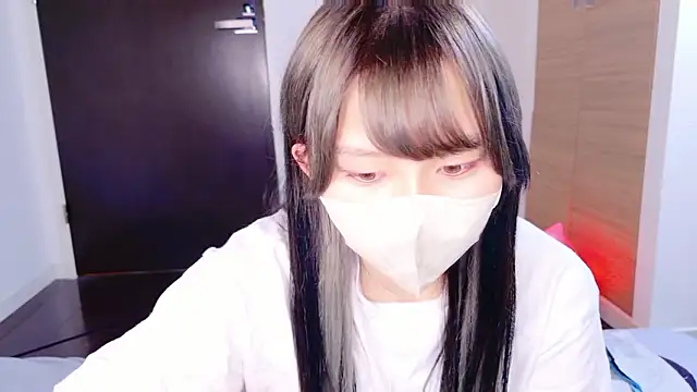 Snapshot of senachinnn chatting on 19, 10, 2025 senachinnn online show from 19, 10, 2025