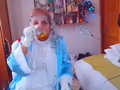 Snapshot of Victoria5643 chatting on 12, 1, 2025 Victoria5643 online show from 12, 1, 2025