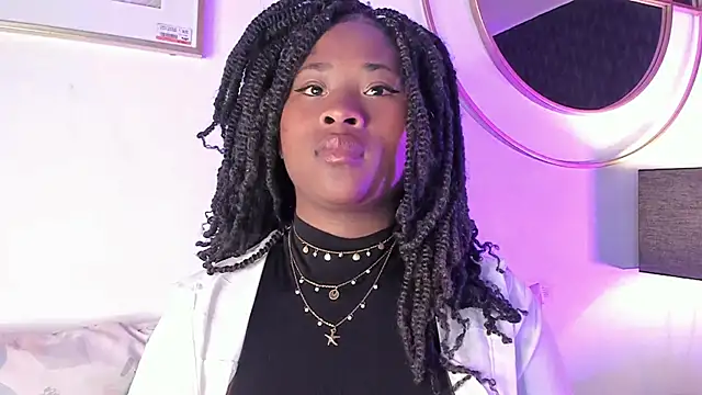 Snapshot of Anneth__M chatting on 3, 3, 2025 Anneth M online show from 3, 3, 2025