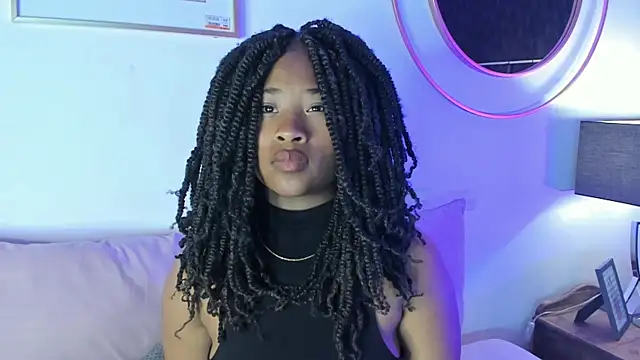 Snapshot of Anneth__M chatting on 10, 3, 2025 Anneth M online show from 10, 3, 2025