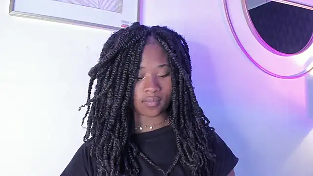 Snapshot of Anneth__M chatting on 15, 3, 2025 Anneth M online show from 15, 3, 2025