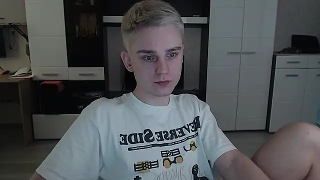 Snapshot of angryzan chatting on 18, 2, 2025 angryzan online show from 18, 2, 2025