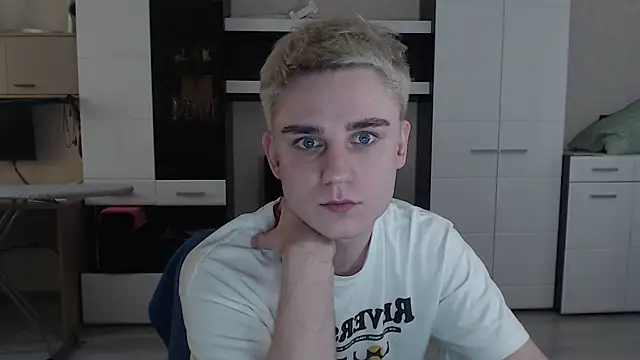 Snapshot of angryzan chatting on 4, 3, 2025 angryzan online show from 4, 3, 2025