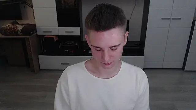 Snapshot of angryzan chatting on 6, 10, 2025 angryzan online show from 6, 10, 2025