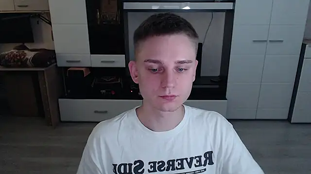 Snapshot of angryzan chatting on 7, 10, 2025 angryzan online show from 7, 10, 2025