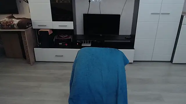 Snapshot of angryzan chatting on 8, 10, 2025 angryzan online show from 8, 10, 2025