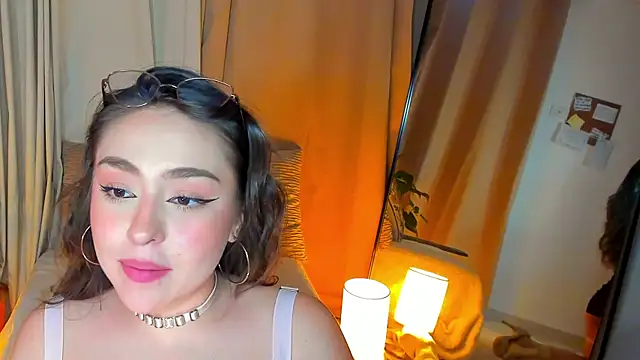 Snapshot of SofiMeza chatting on 19, 3, 2025 SofiMeza online show from 19, 3, 2025