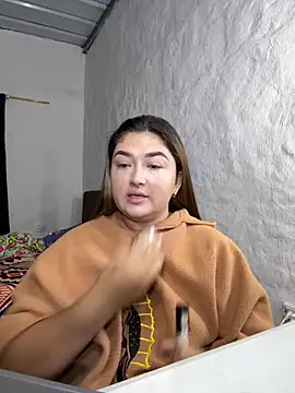 Snapshot of Sofia_Queen17 chatting on 9, 5, 2026 Sofia Queen17 online show from 9, 5, 2026