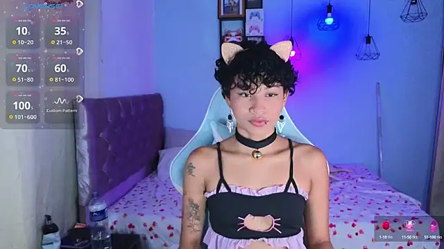 Peggy Funn online show from 28, 2, 2025