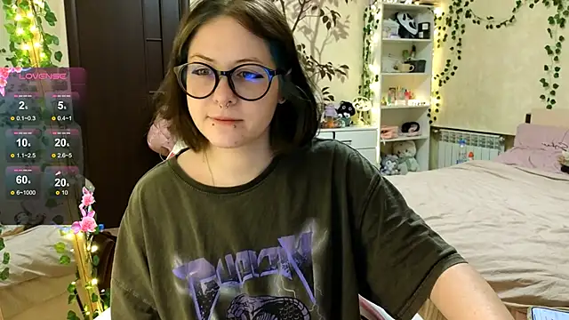 Snapshot of lily_noris chatting on 14, 12, 2024 lily noris online show from 14, 12, 2024