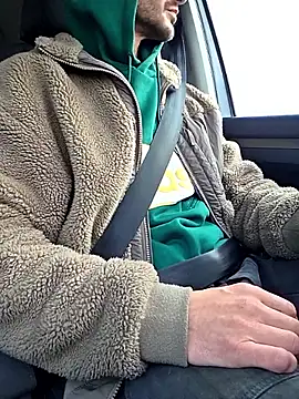 Snapshot of Zeefy chatting on 18, 10, 2025 Zeefy online show from 18, 10, 2025