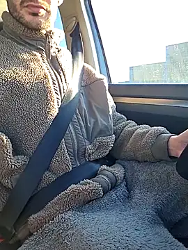 Snapshot of Zeefy chatting on 5, 3, 2026 Zeefy online show from 5, 3, 2026