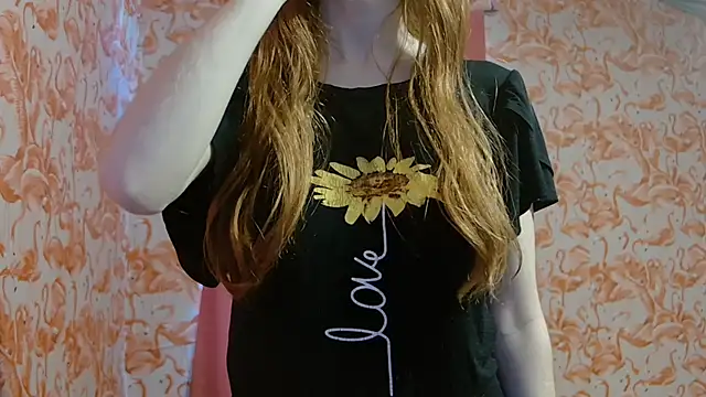 Snapshot of strawberrysmoothie chatting on 18, 9, 2025 strawberrysmoothie online show from 18, 9, 2025