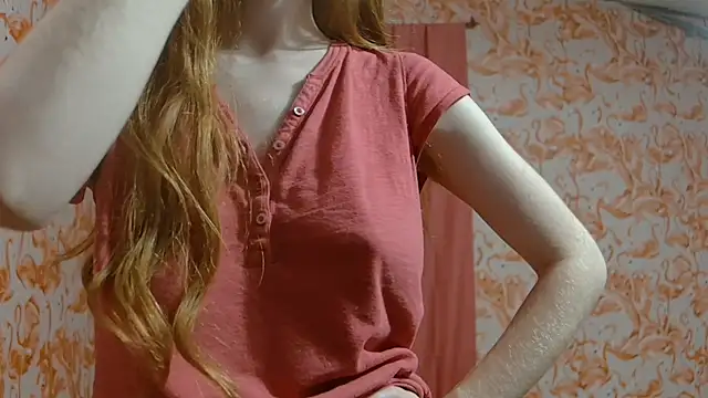 Snapshot of strawberrysmoothie chatting on 26, 9, 2025 strawberrysmoothie online show from 26, 9, 2025